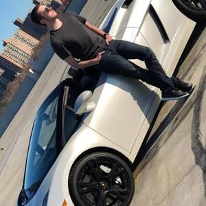 Meet your Posher, Zachary